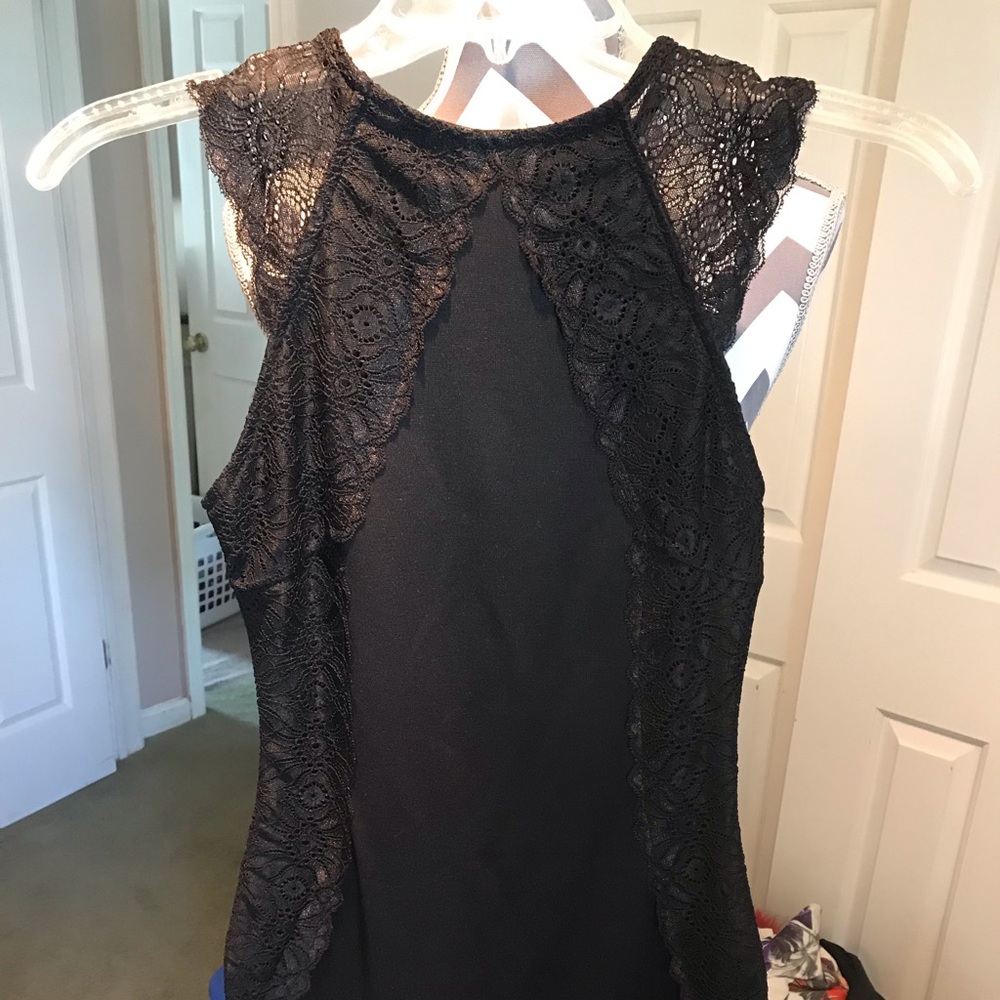Dress - Picture 4 of 5